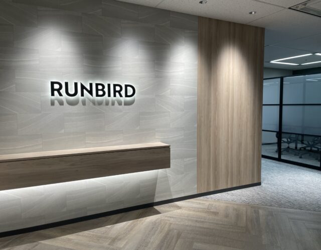 株式会社RUNBIRD